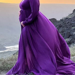 Long large maternity photo shoot dress purple slit in front long sleeve stretchy